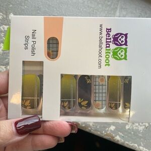 Sunflower Nail Polish Strips - Yellow and Black